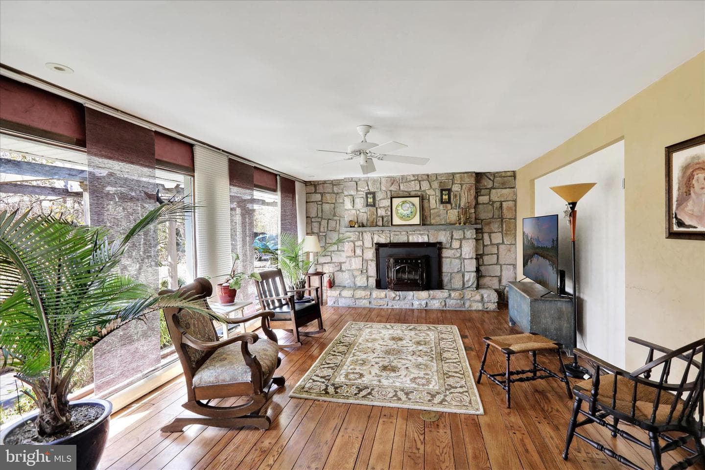 211 Orchard Road photo 10