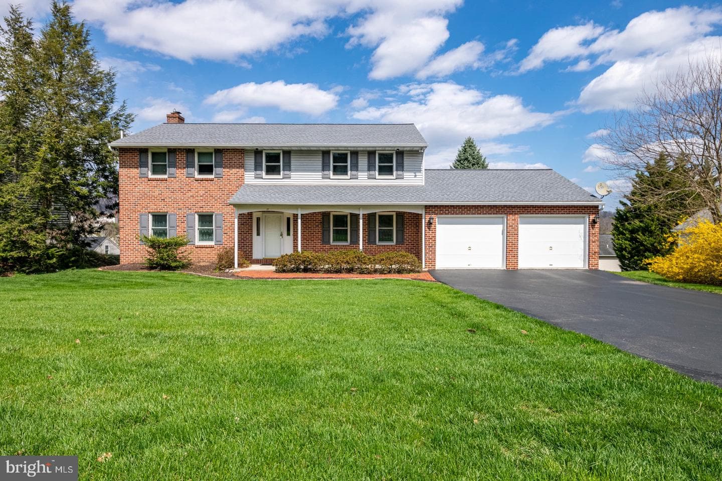 37 Estates Drive photo 3