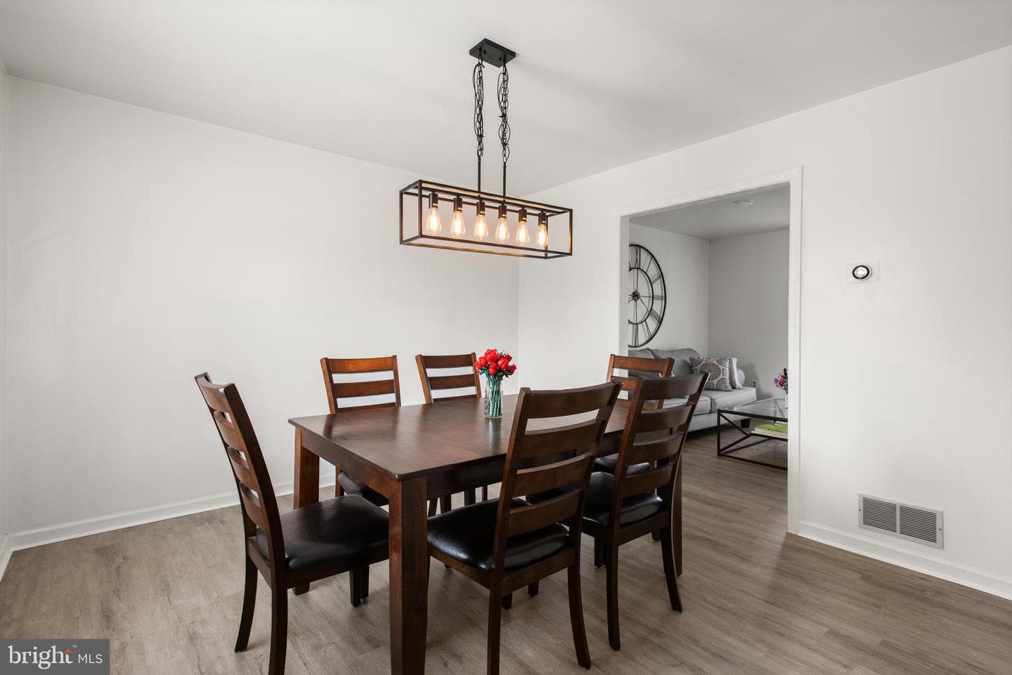 802 Broadcasting Road photo 6