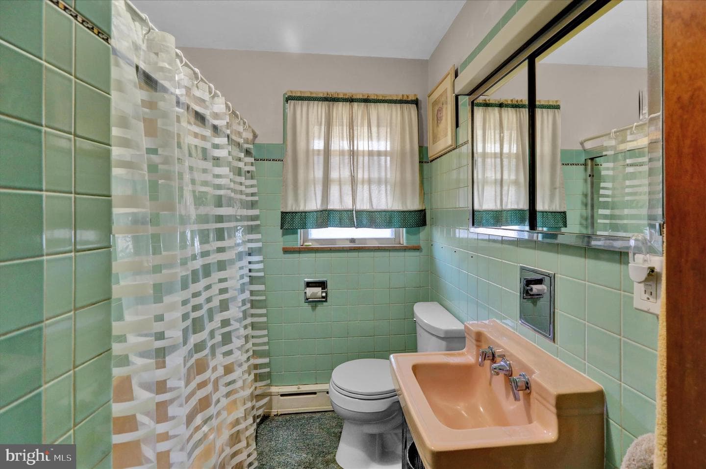 606 Carsonia Avenue photo 14