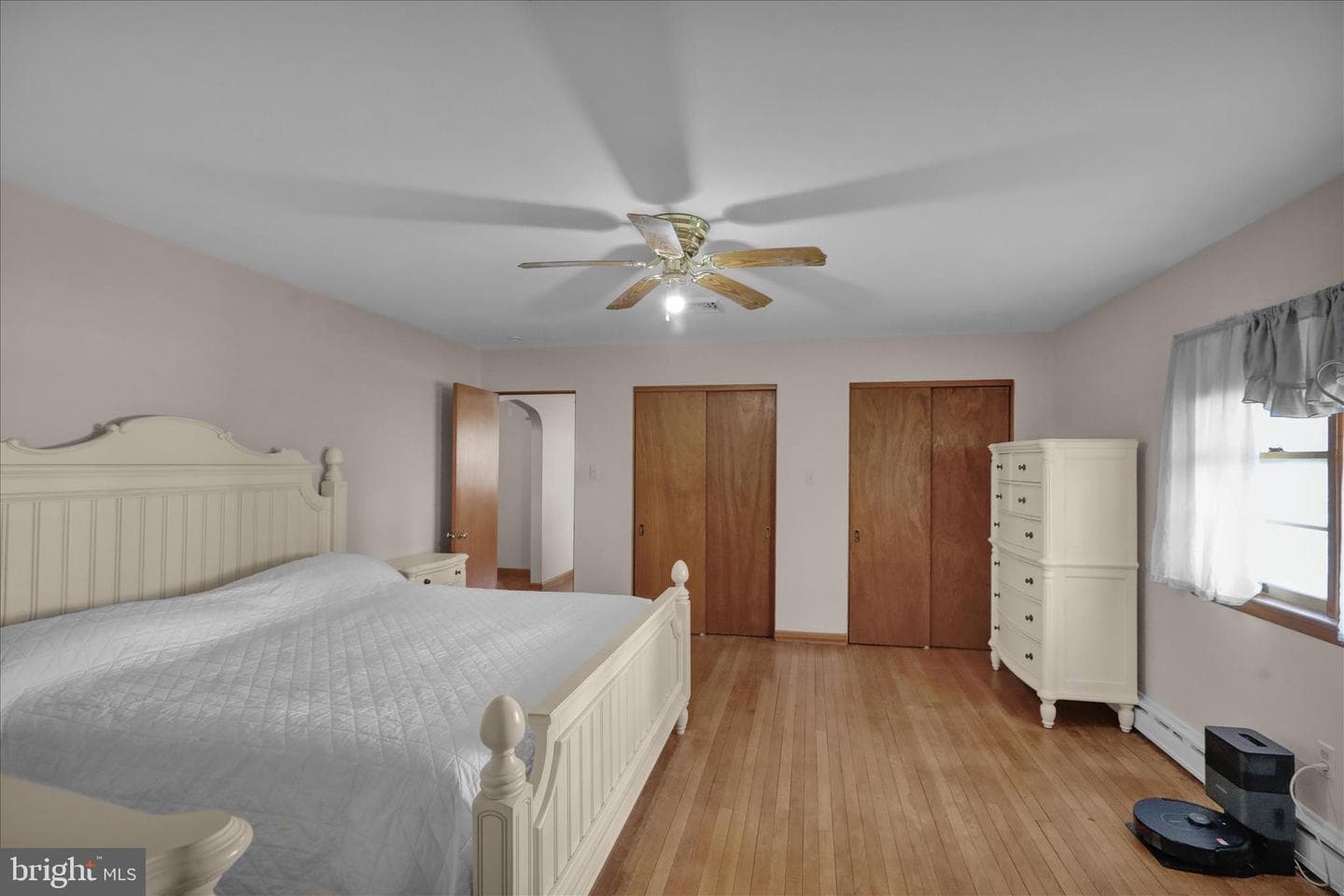 606 Carsonia Avenue photo 9