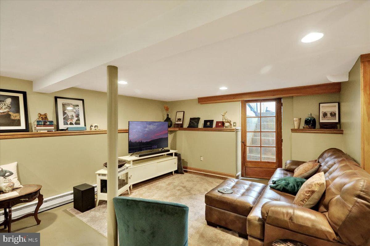 231 Beckley Street photo 18