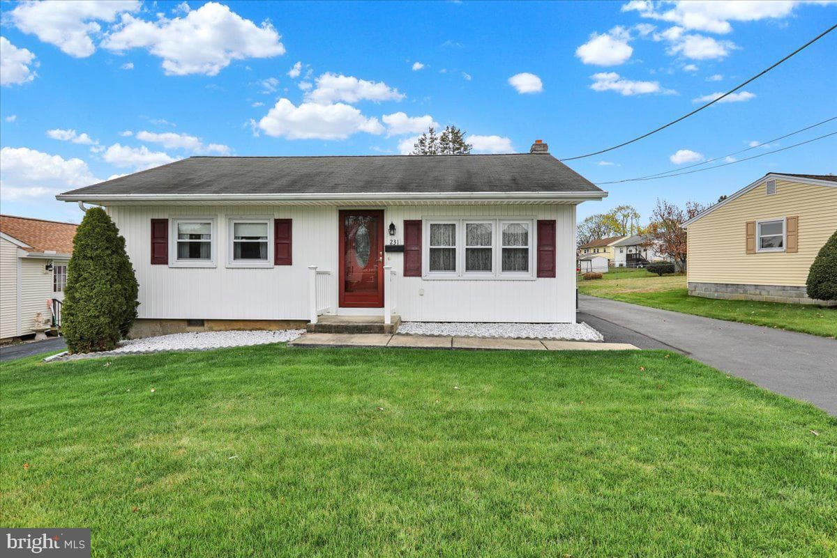 231 Beckley Street photo 2