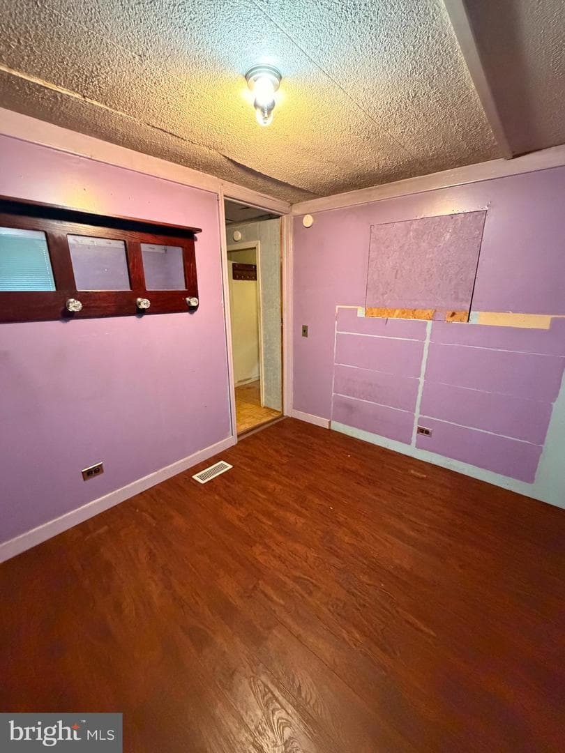 1113 Hollywood Drive photo 10