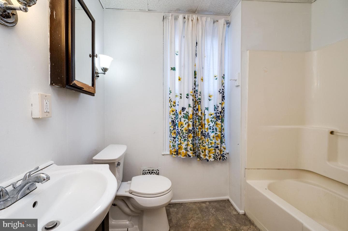 348 S 4th Street photo 23