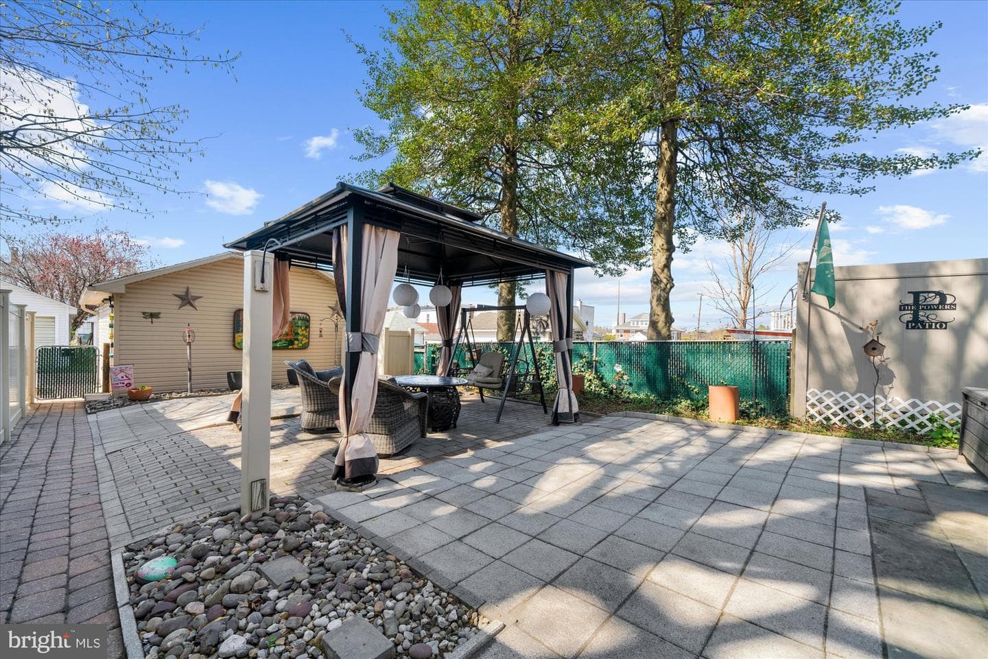 127 N Reading Avenue photo 29