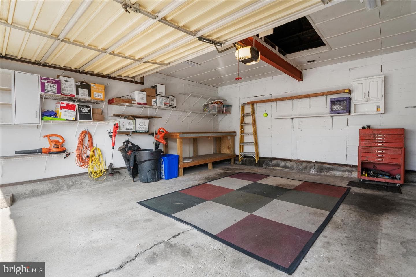 127 N Reading Avenue photo 31