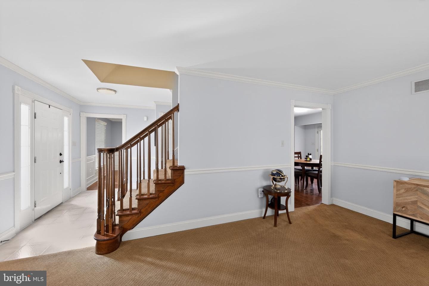 401 Russell Avenue photo 12