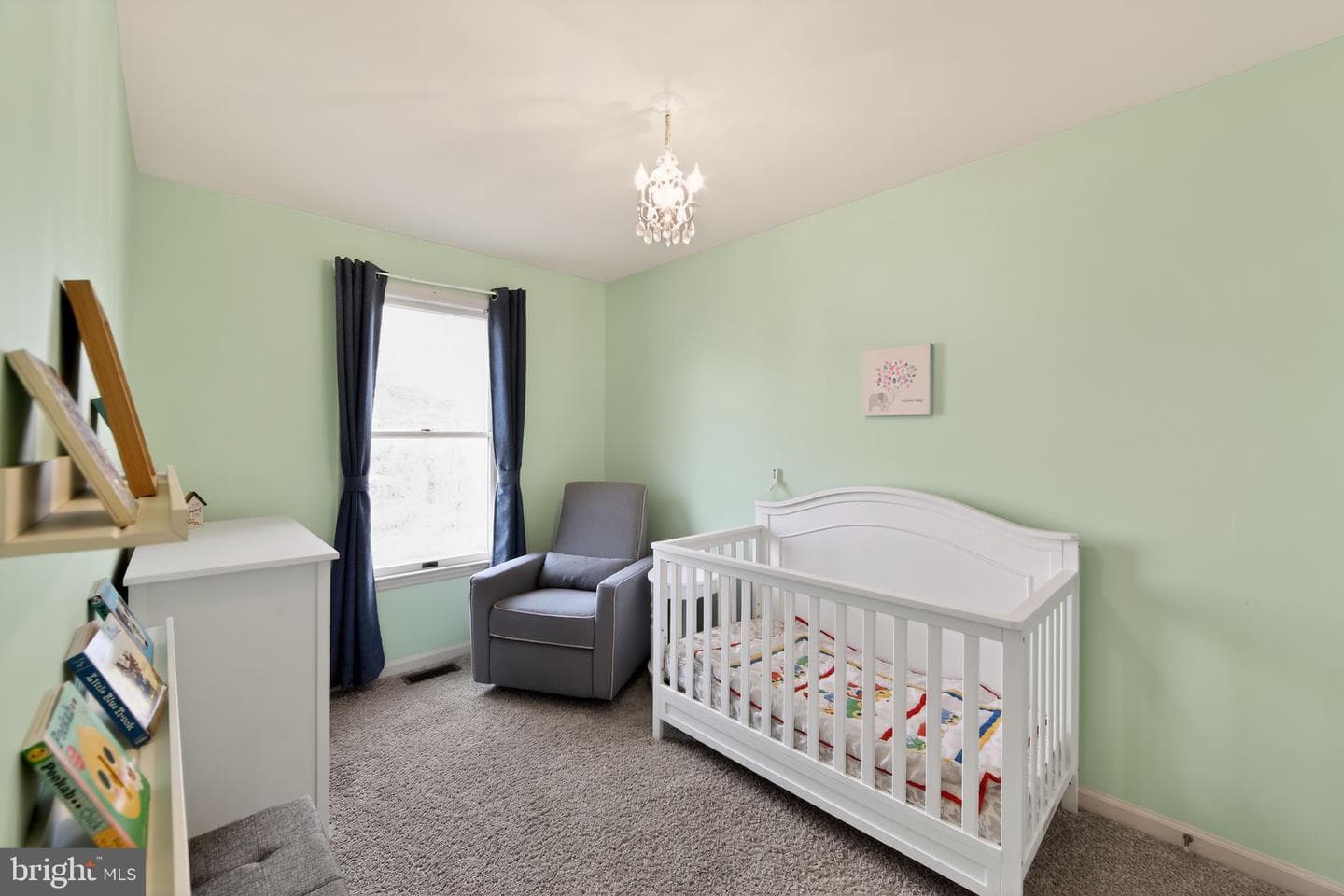 401 Russell Avenue photo 27