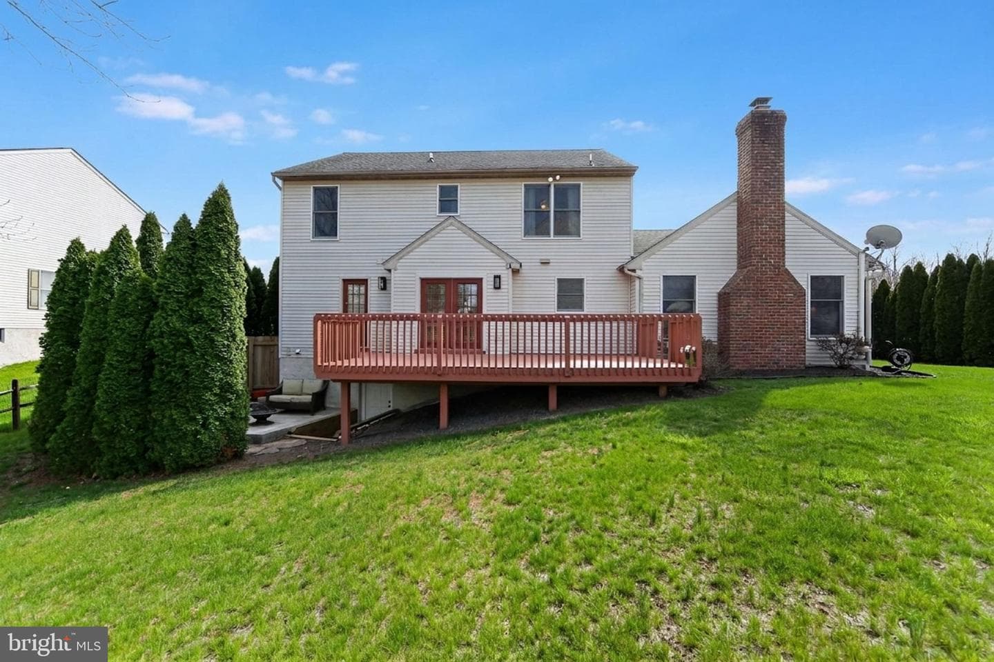 401 Russell Avenue photo 6