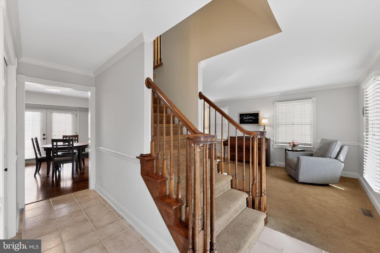401 Russell Avenue photo 8
