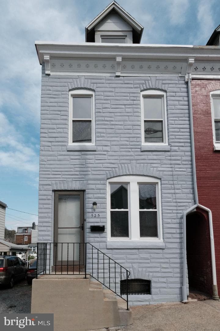 525 S 18th Street