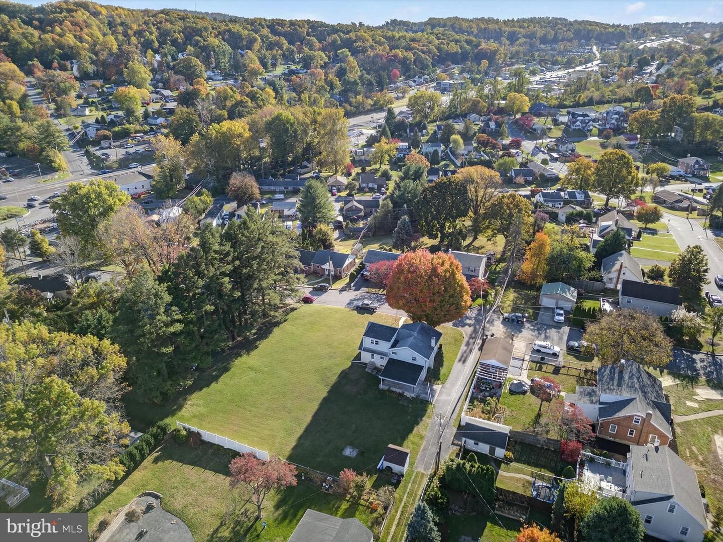 27 Rosemont Avenue photo 46