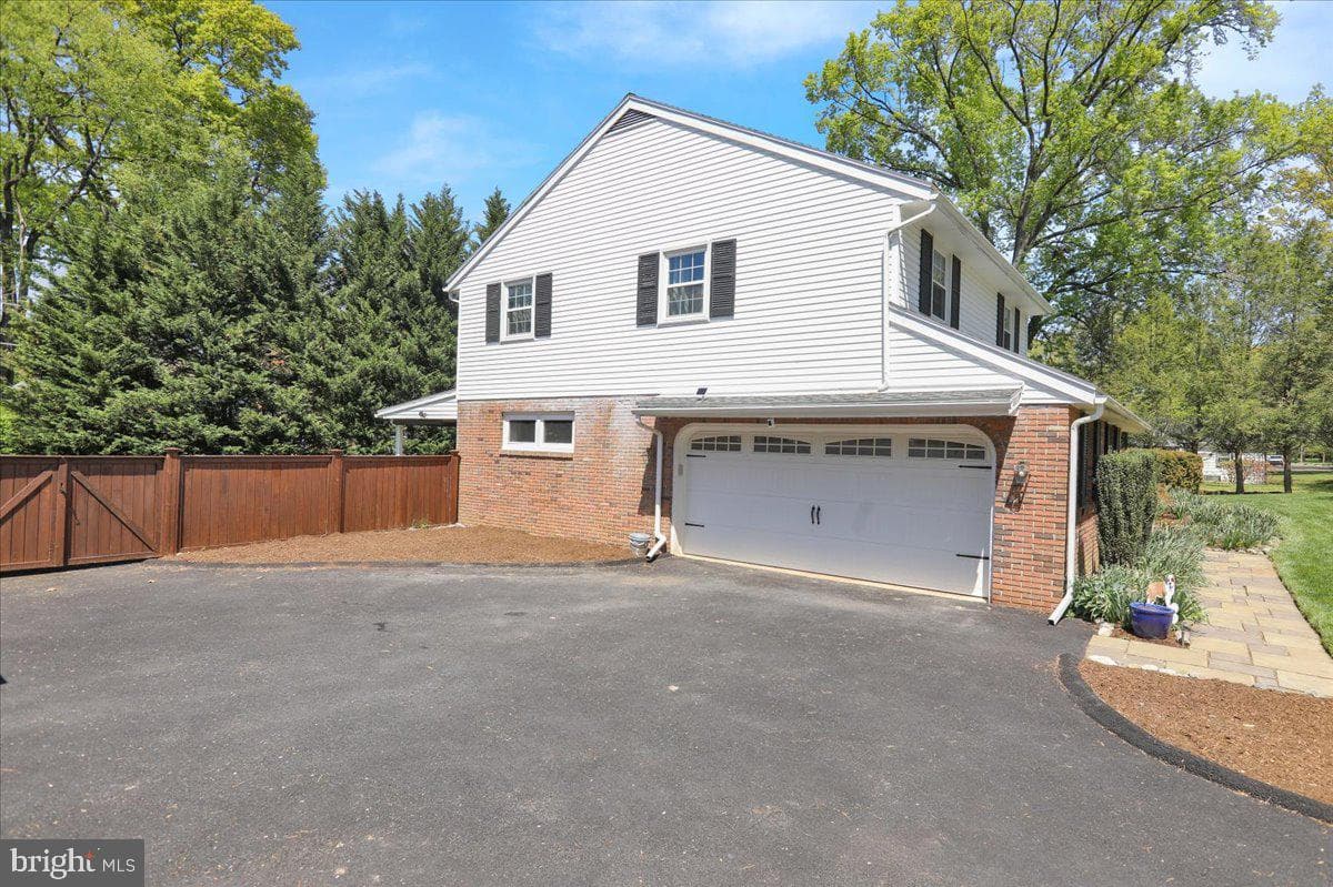 1605 Farr Road photo 35