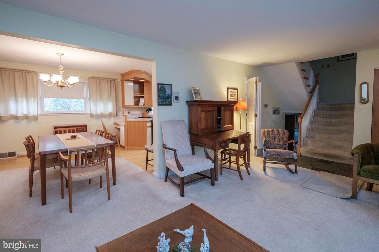 517 Berks Place photo 9