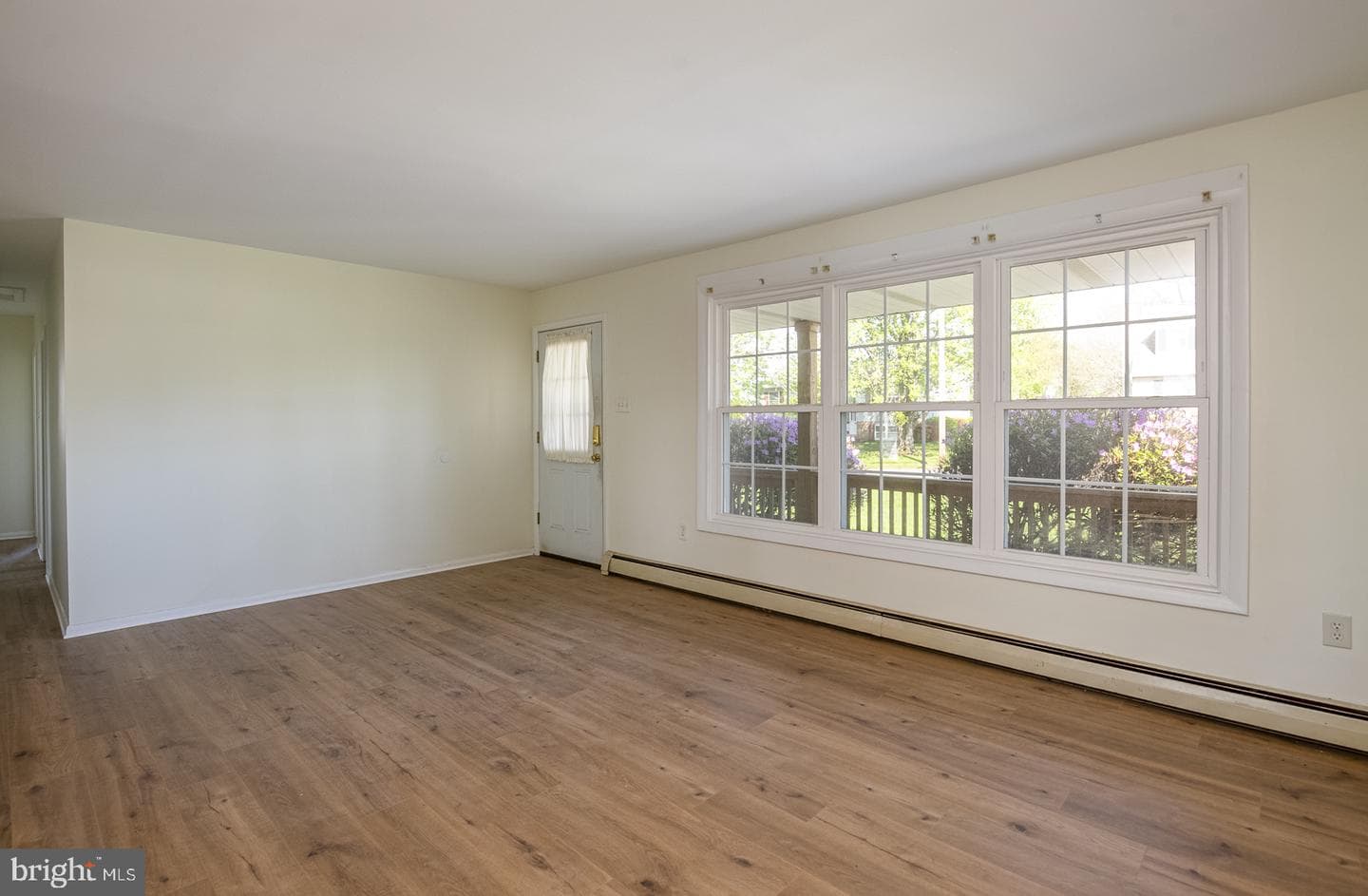 526 Silver Brook Drive photo 5