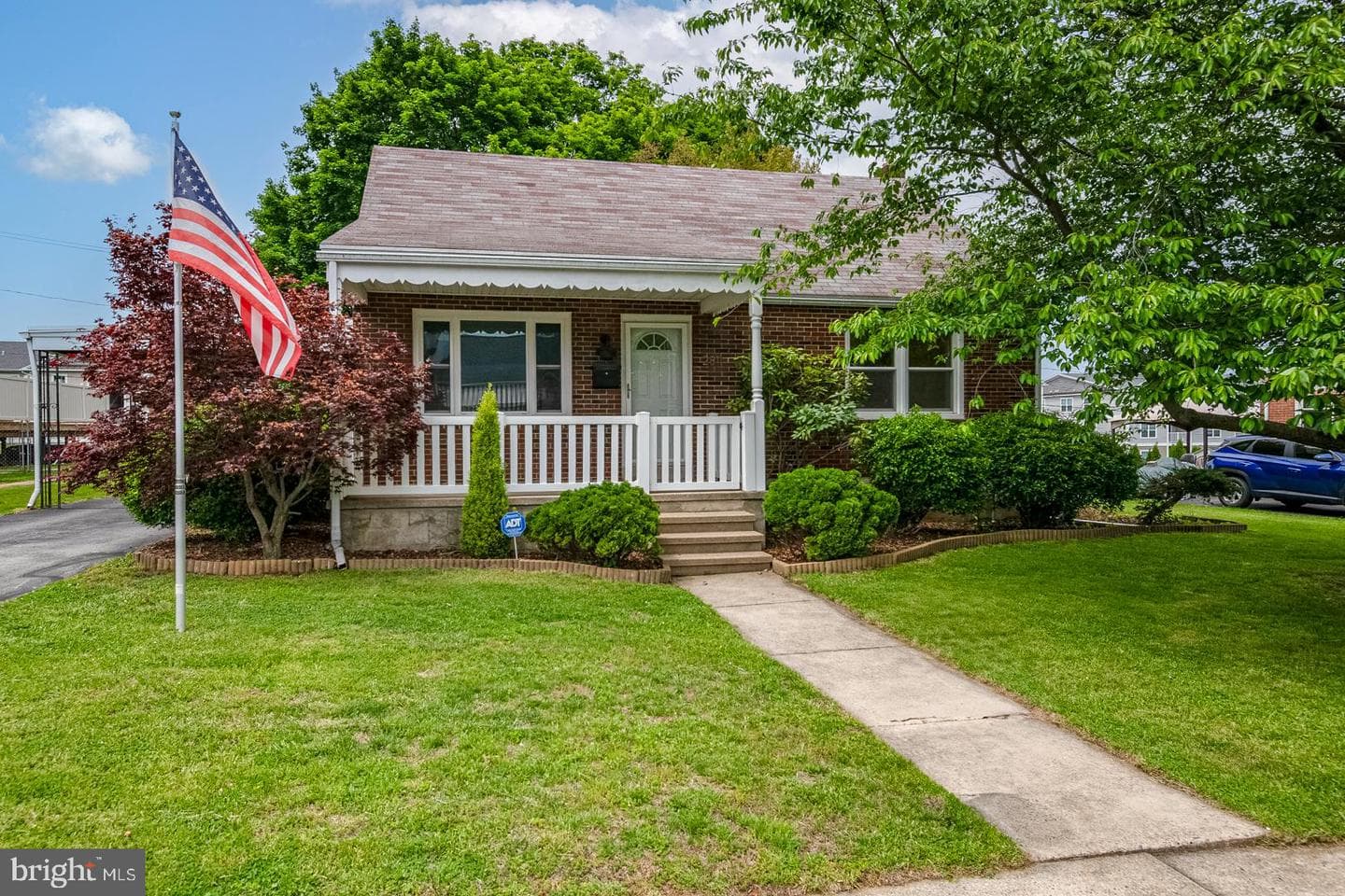 2811 Garfield Avenue photo 2