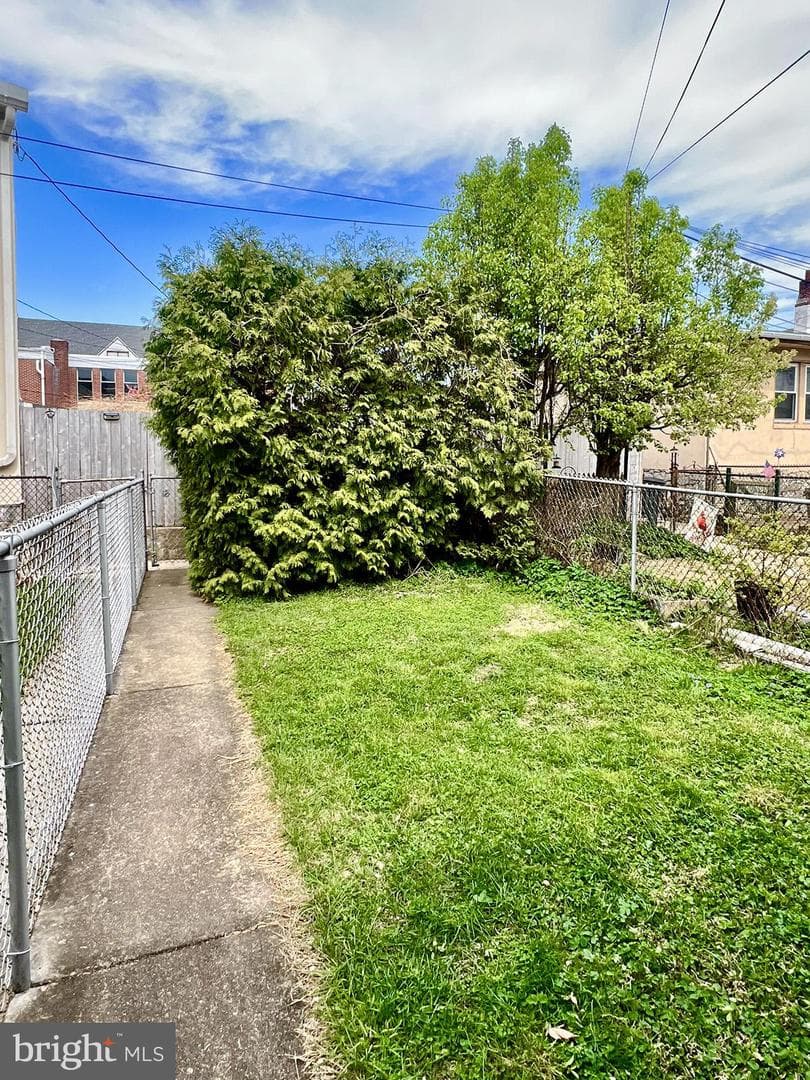 349 Chestnut Street photo 23