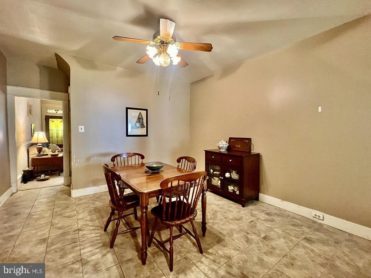 349 Chestnut Street photo 8
