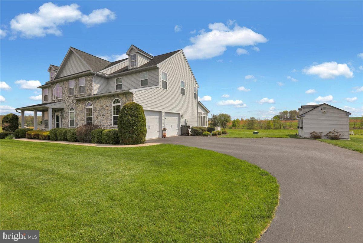 404 Southfield Drive photo 11