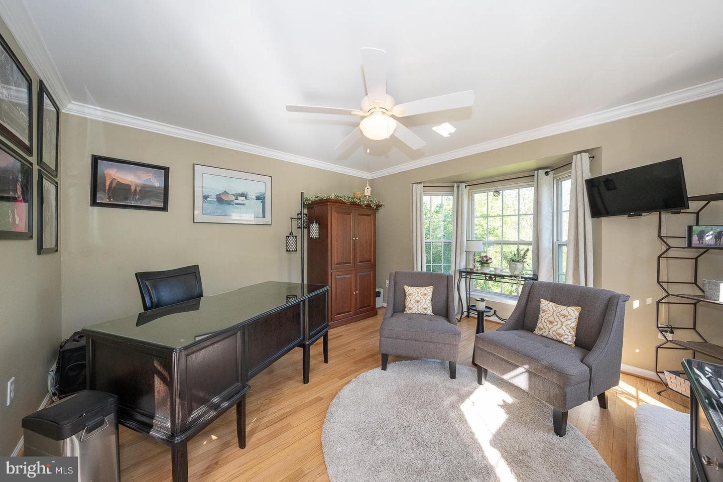 903 Maplewood Drive photo 8