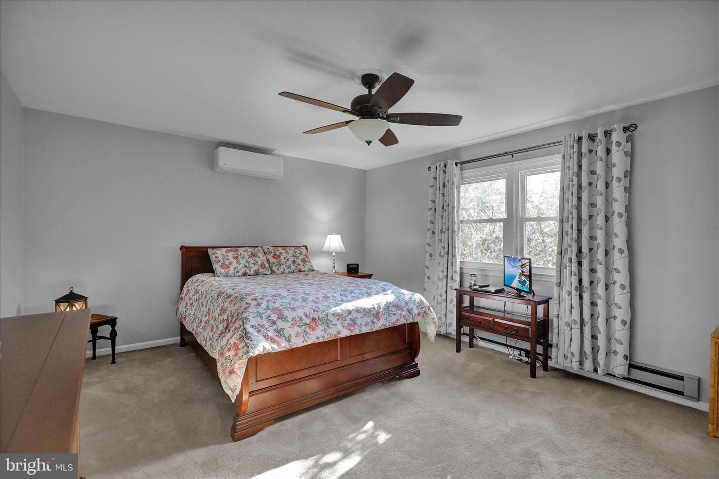 402 Columbus Street photo 26