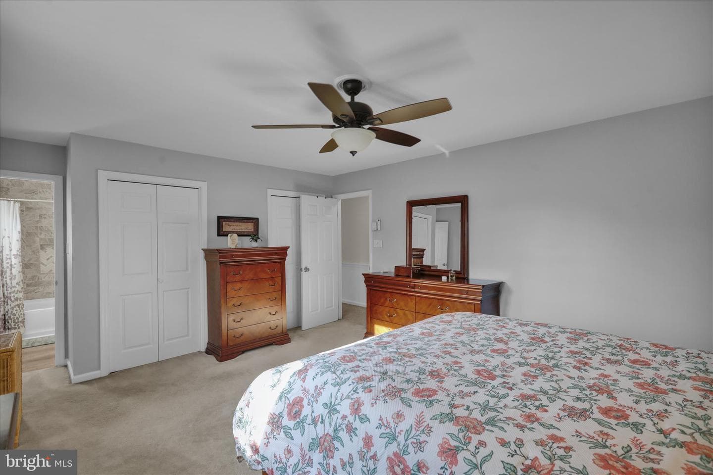402 Columbus Street photo 27