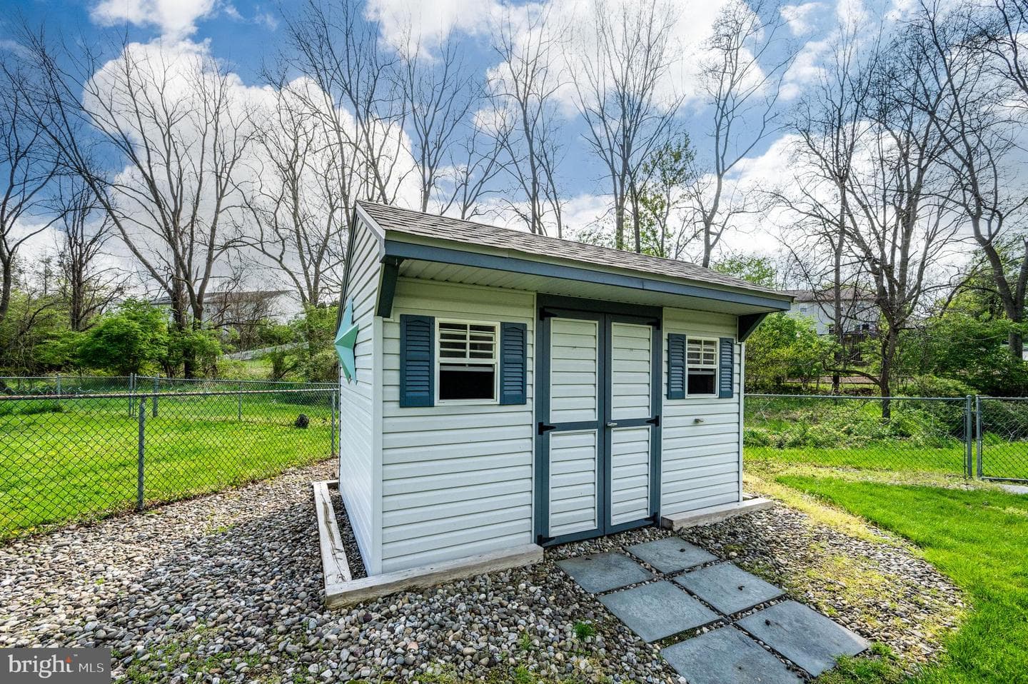 352 Saddlebrook Drive photo 32