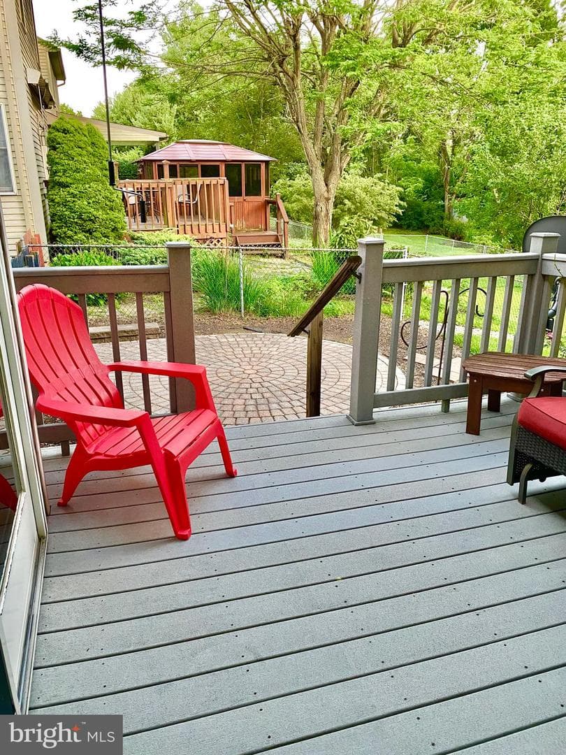 352 Saddlebrook Drive photo 37