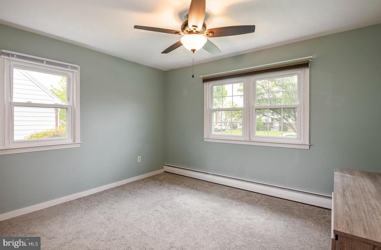 136 Bradley Avenue photo 11