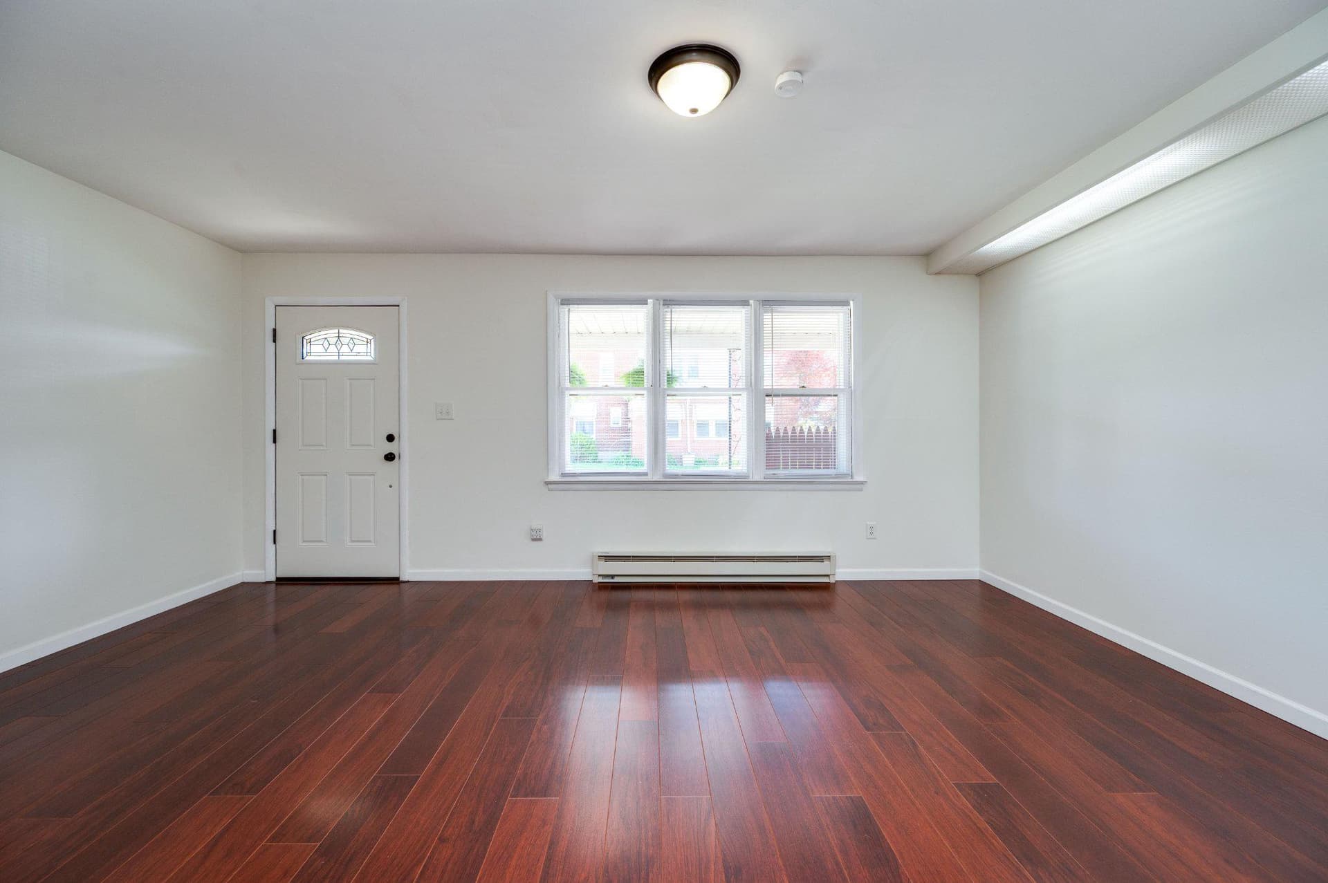 4 S Buttonwood Street photo 8