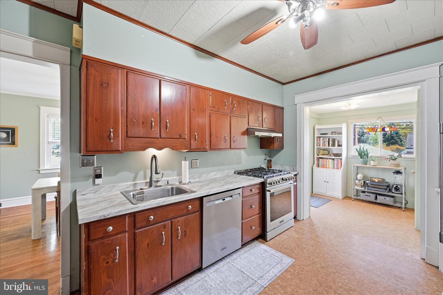 1408 Garfield Avenue photo 9