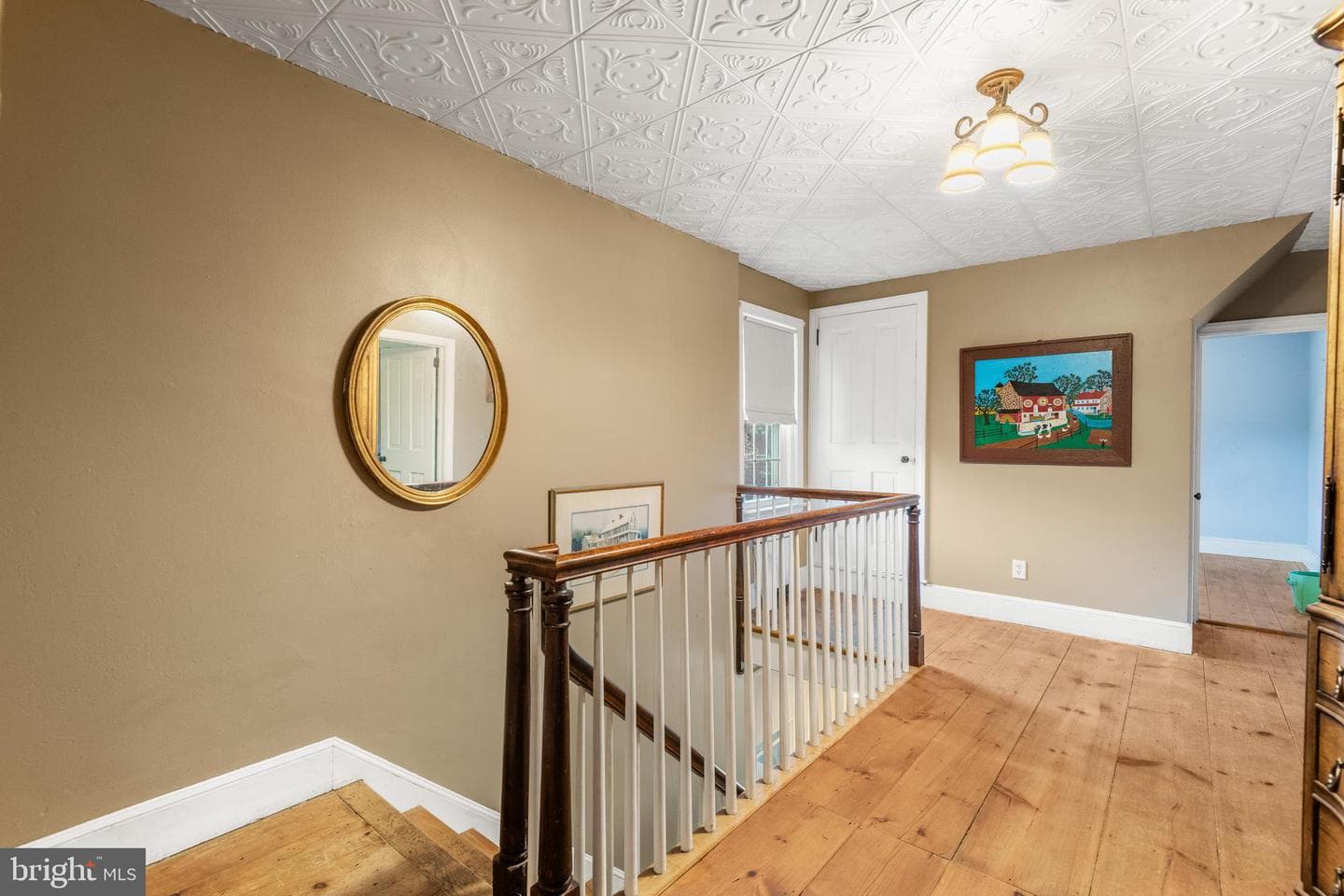 1283 Weisstown Road photo 4