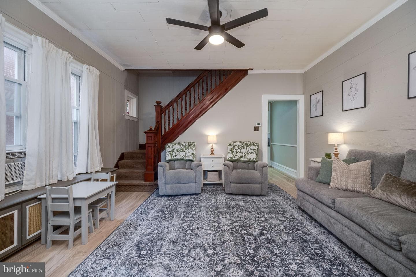 16 E Washington Street photo 12