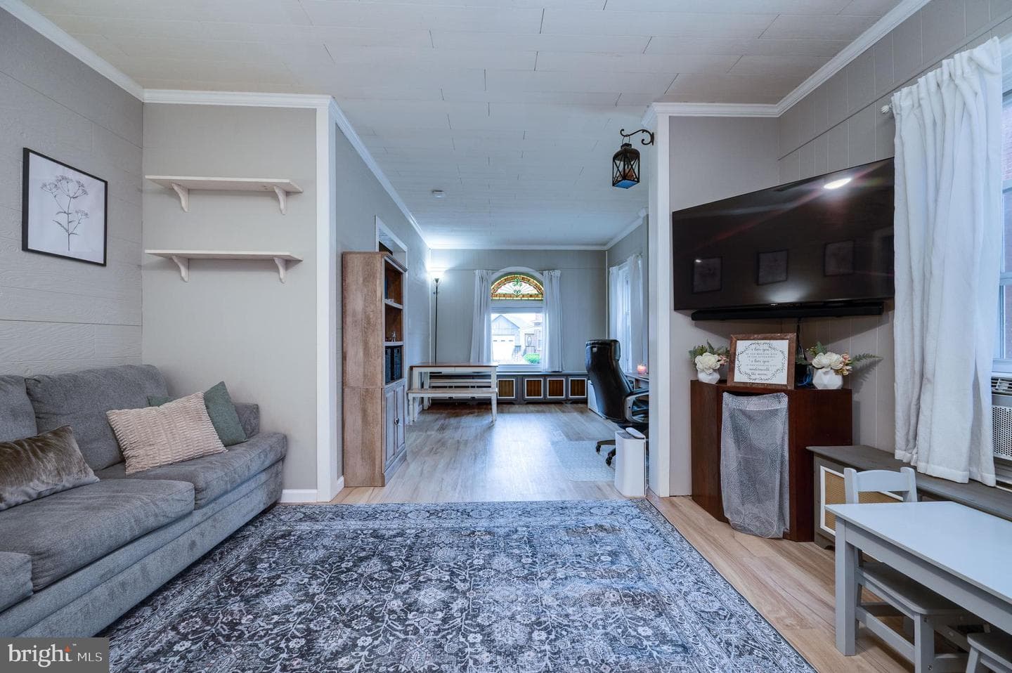 16 E Washington Street photo 14