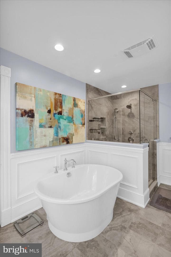 1240 Dauphin Avenue photo 40