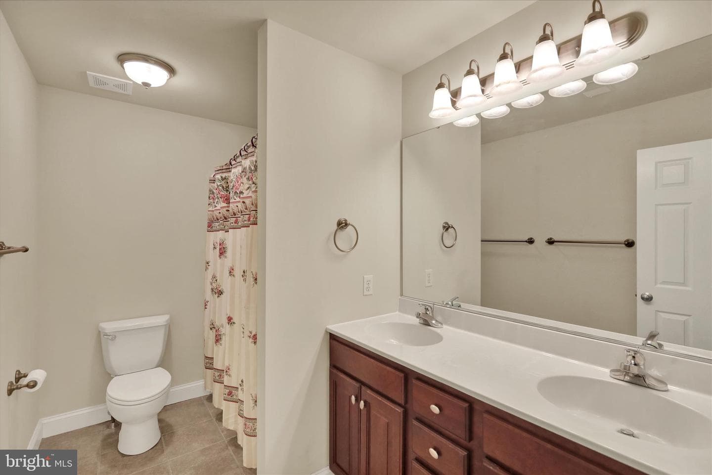 46 Augusta Lane photo 23