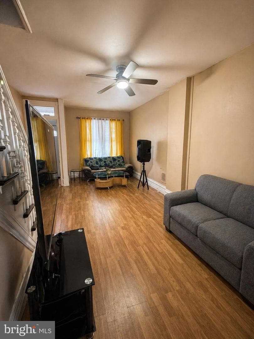 816 Schuylkill Avenue photo 9