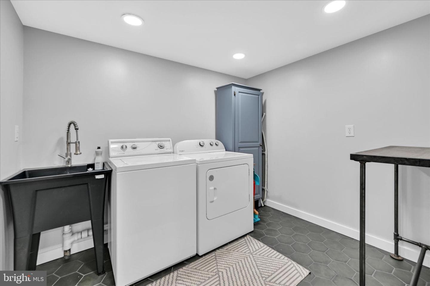 647 N Main Street photo 26