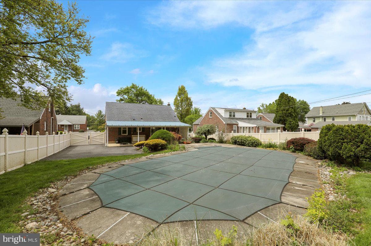 27 Woodland Road photo 30