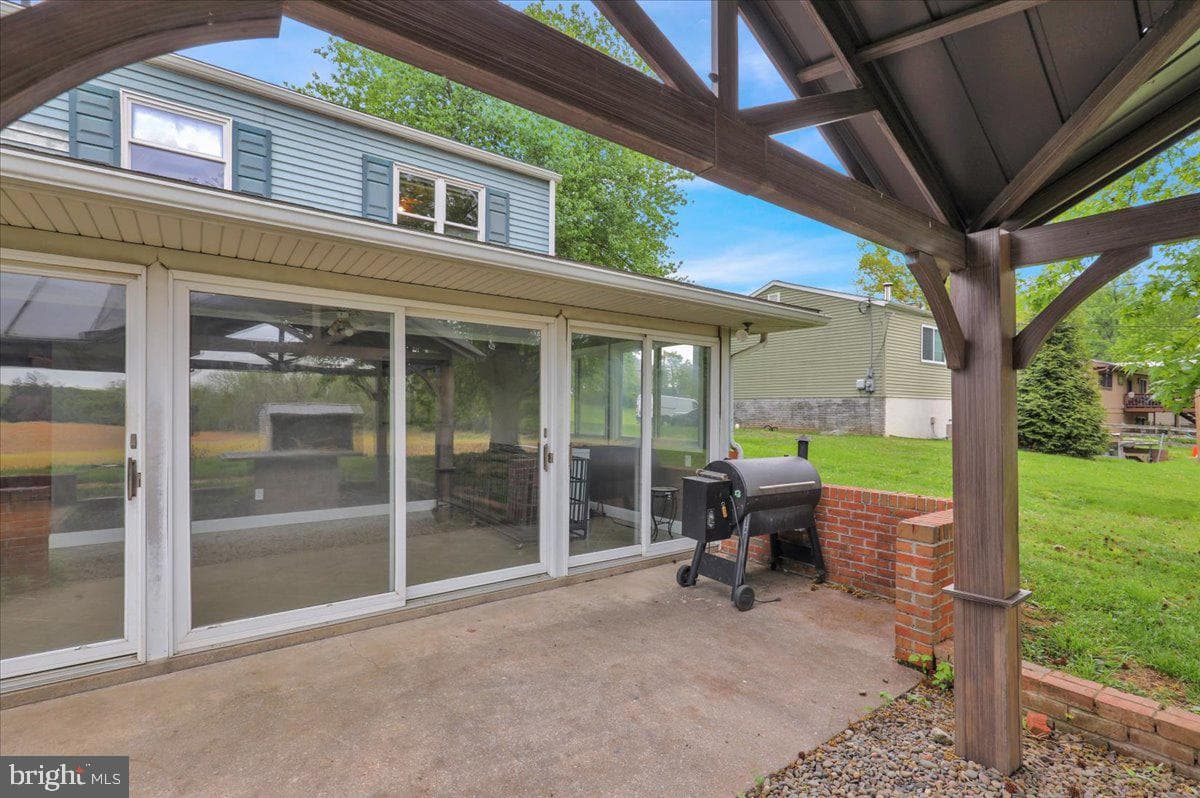 2126 Mayo Drive photo 37
