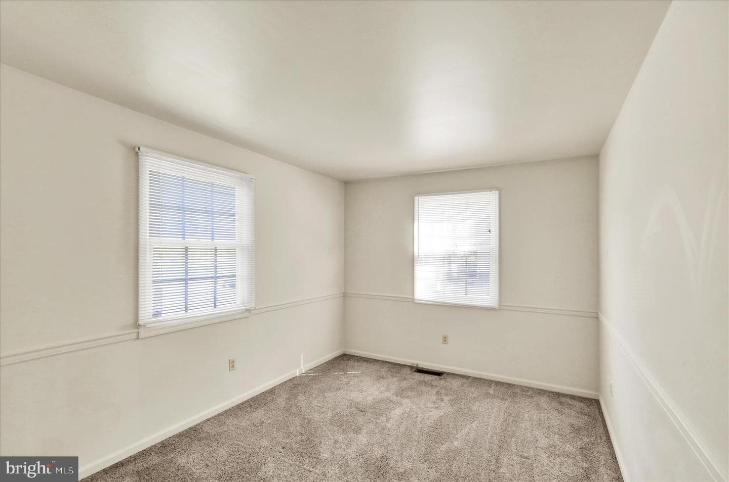 603 Maplewood Avenue photo 4