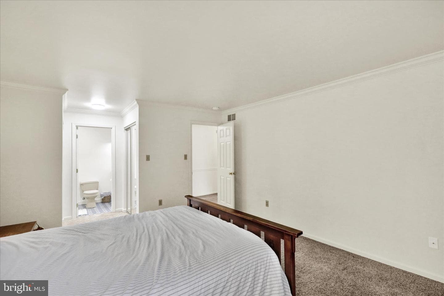 603 Maplewood Avenue photo 8