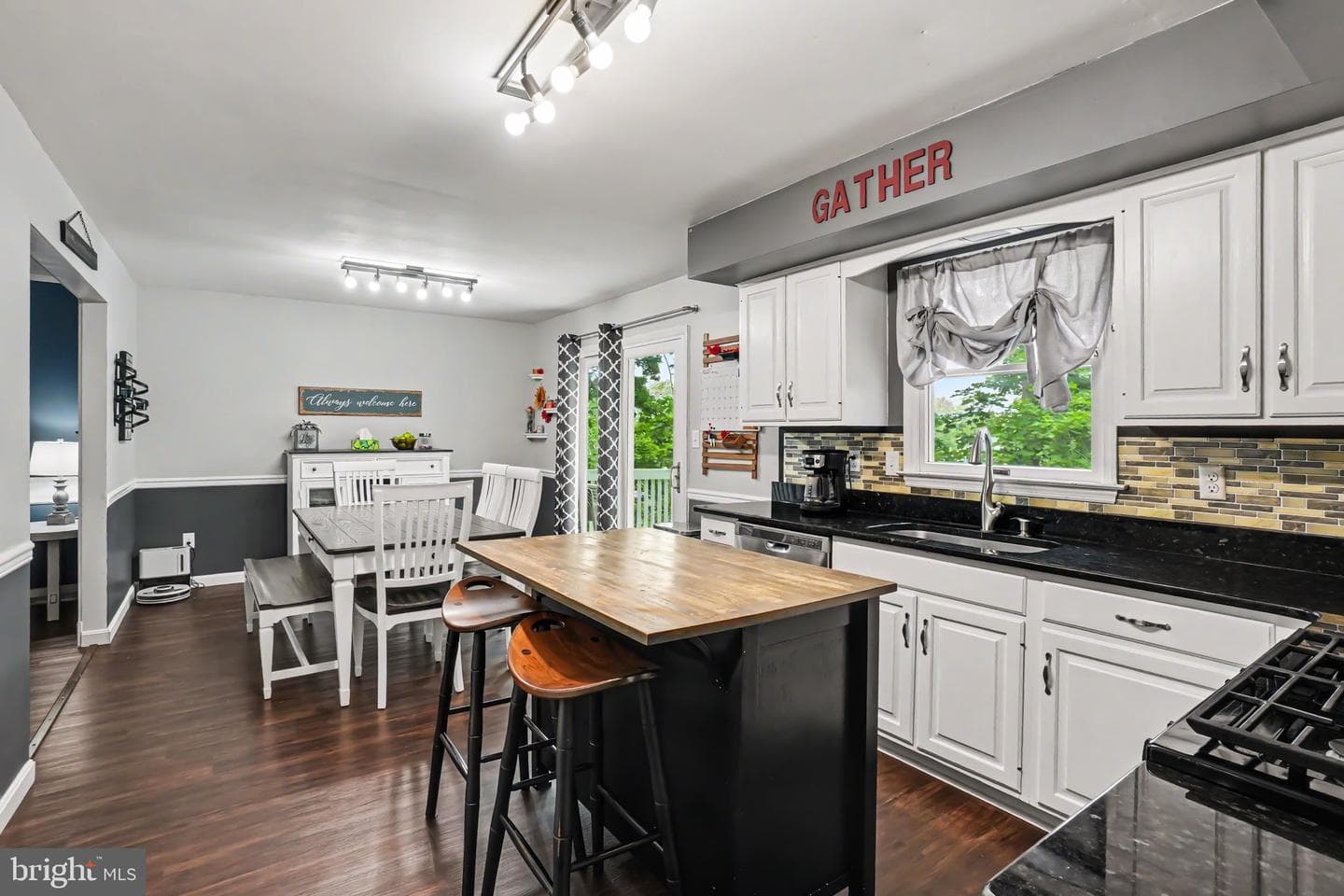 2509 Jefferson Avenue photo 4