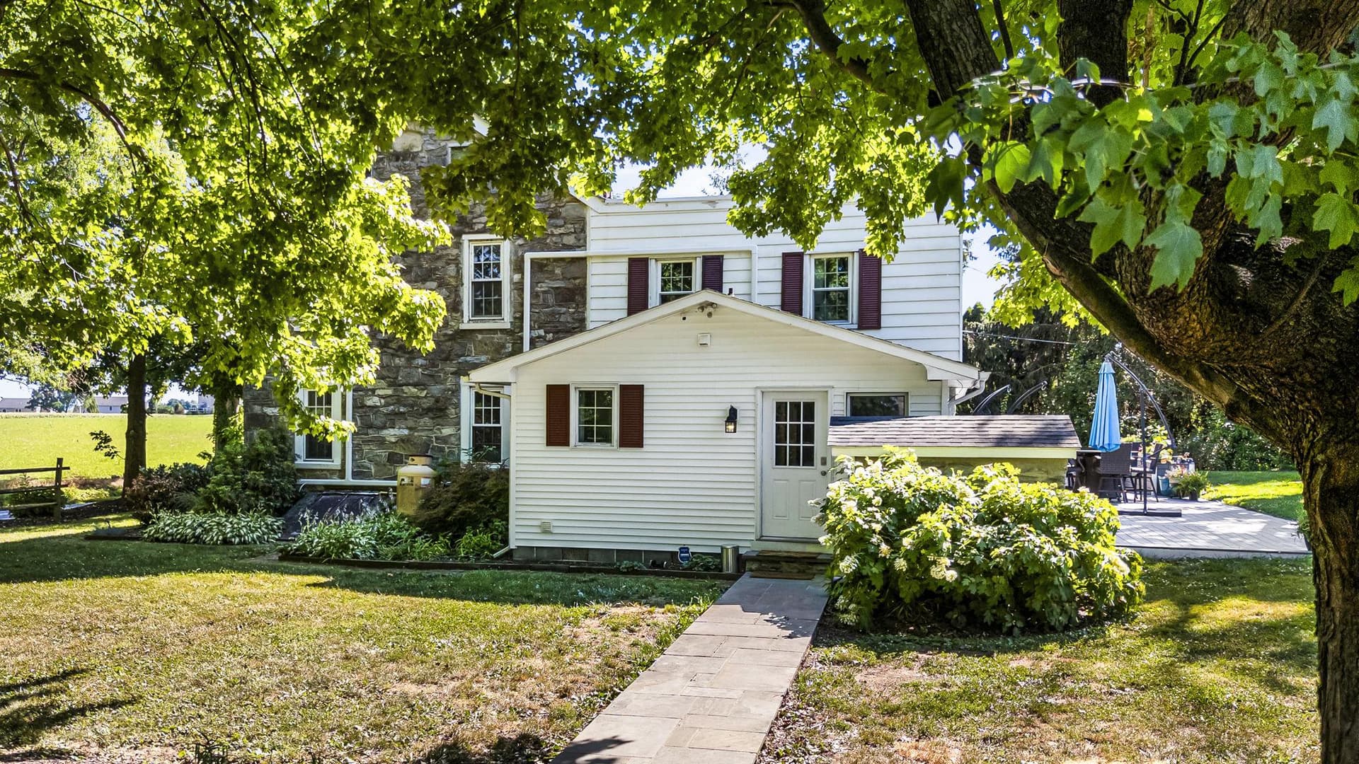 416 Snyder Road photo 10