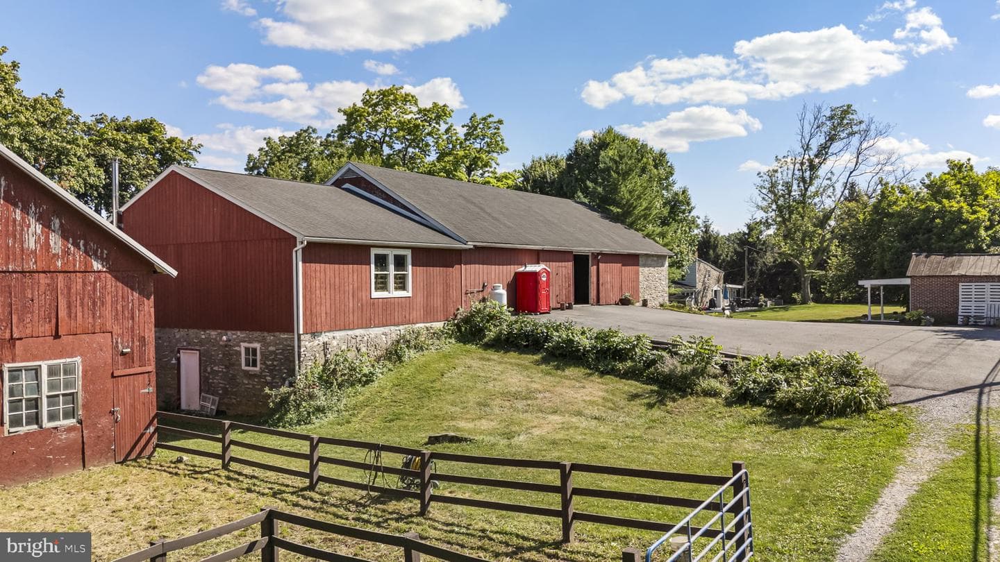 416 Snyder Road photo 55
