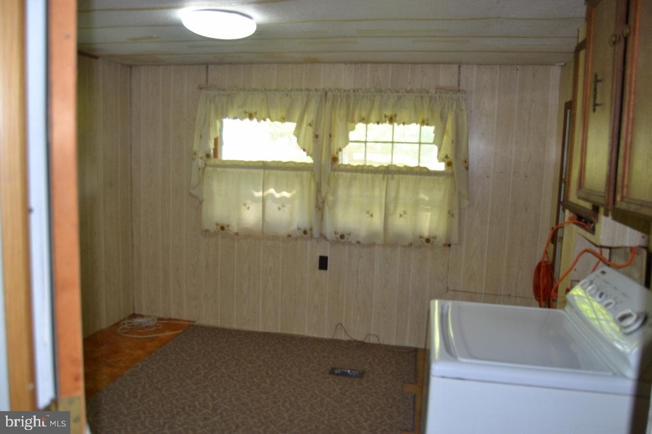 1045 Route 100 photo 23