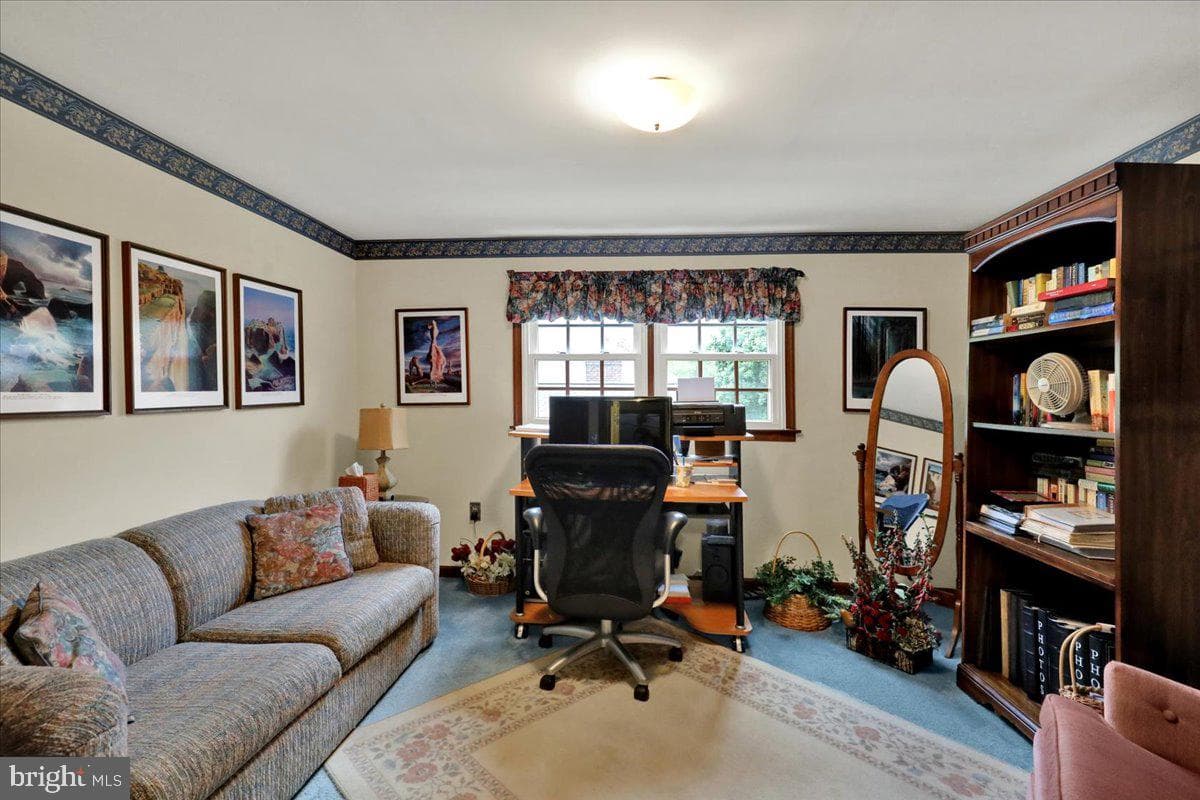 1645 Reading Boulevard photo 22