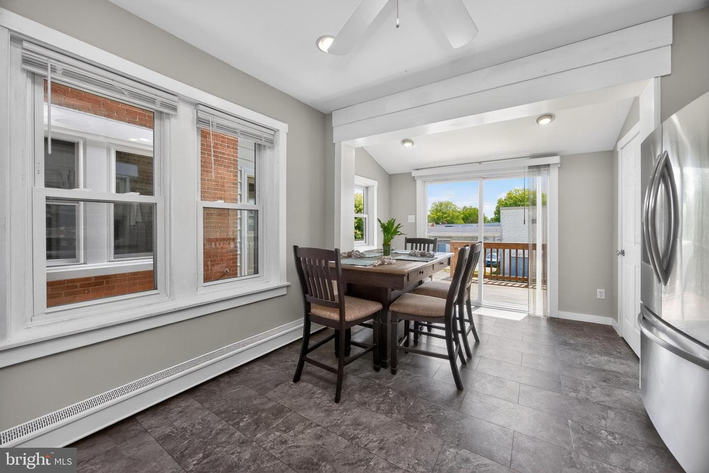124 S Franklin Street photo 12