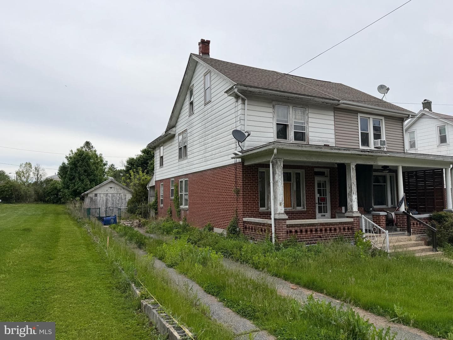 37 E Jefferson Street photo 2